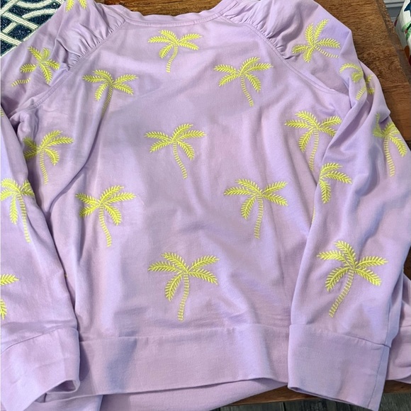 Lilly Pulitzer Women’s lightweight Aldean Sweatshirt, with palm leafs, X-Large - Picture 3 of 8